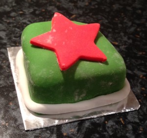Red star, green icing